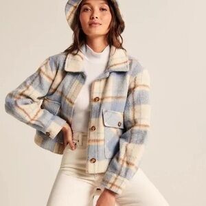 Abercrombie cozy shirt jacket like new size M